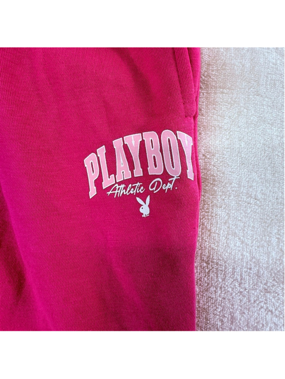 Women's Playboy Pink V-Neck Sweatshirt & Joggers Sweatpants Set Medium Soft - Picture 11 of 16